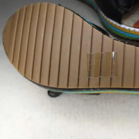 💥SALE💥French Kiss Unique Wedge- Women's 7 - Picture 8 of 10